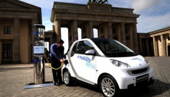 Германия поддержит материально владельцев электромобилей