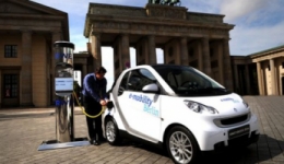 Германия поддержит материально владельцев электромобилей